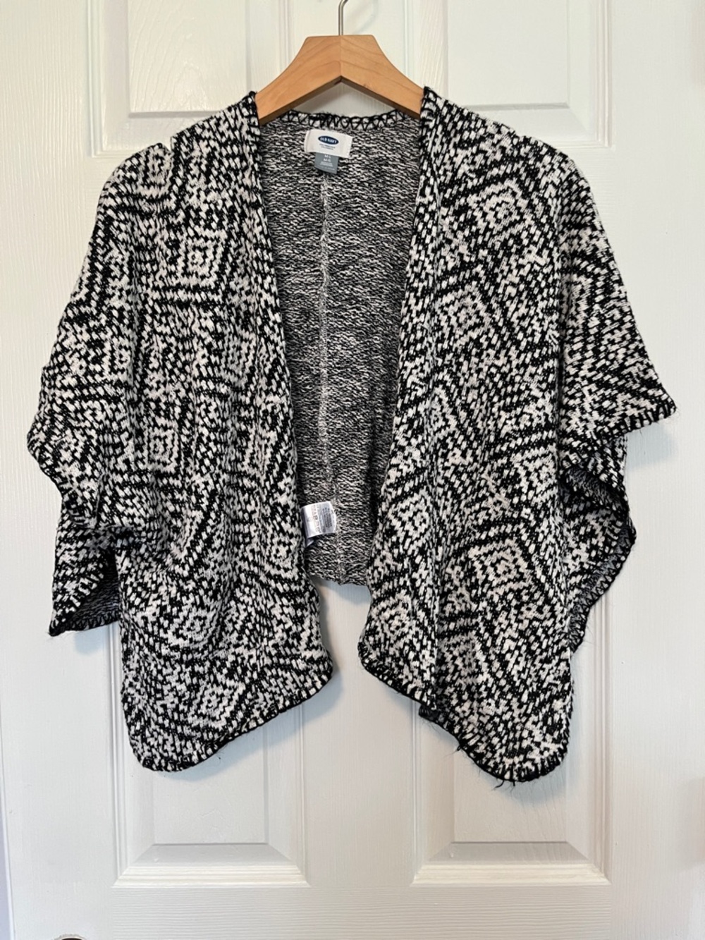 Old Navy Black & White Geometric Open-Front Kids Cardigan